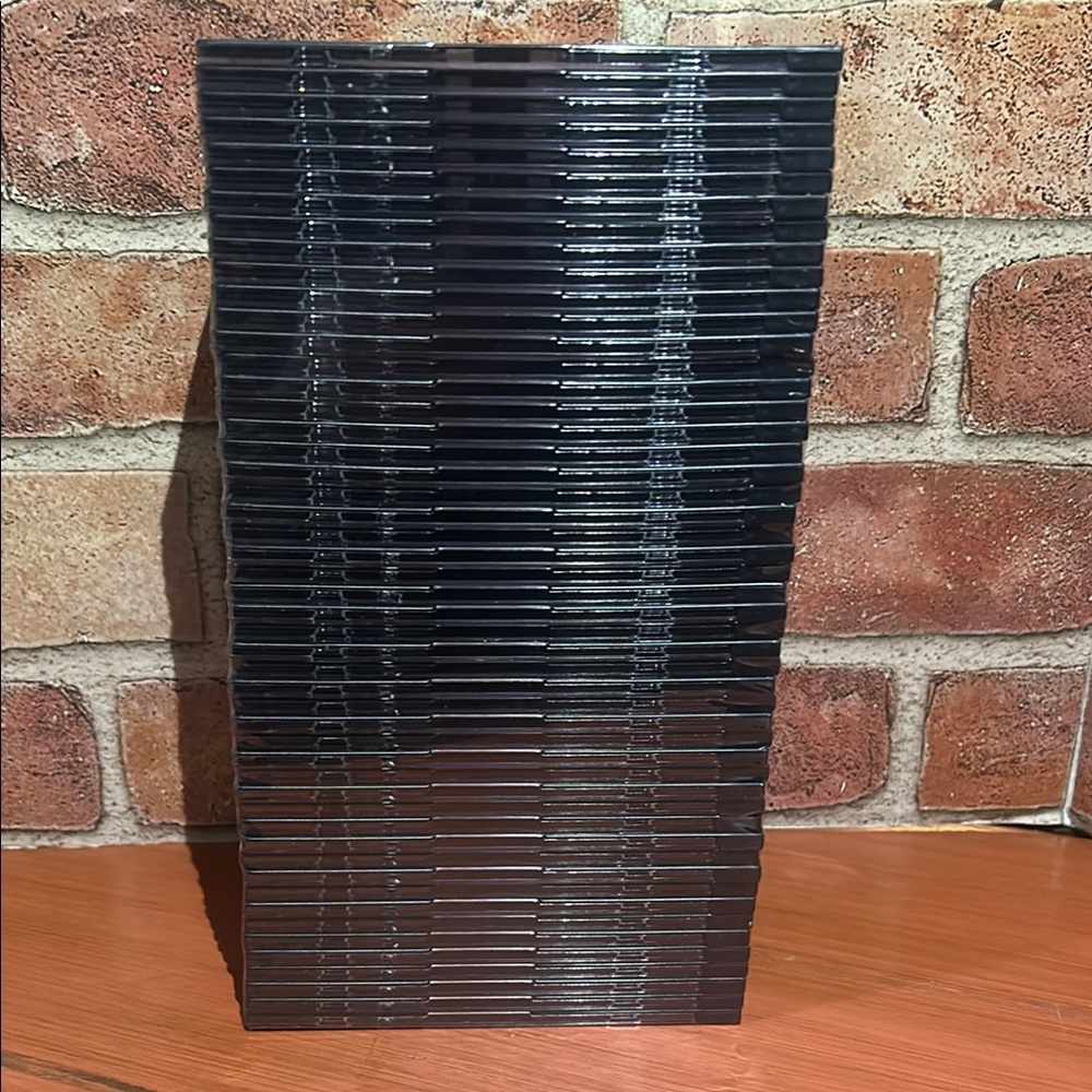 Staples 50 Slim CD Jewel Cases New